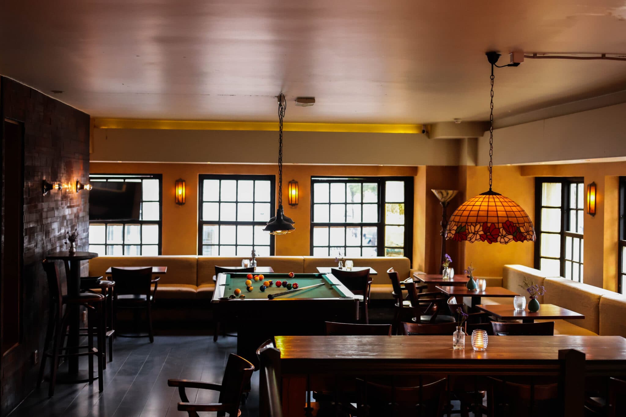 De Bovenruimte met eigen bar en pooltafel
